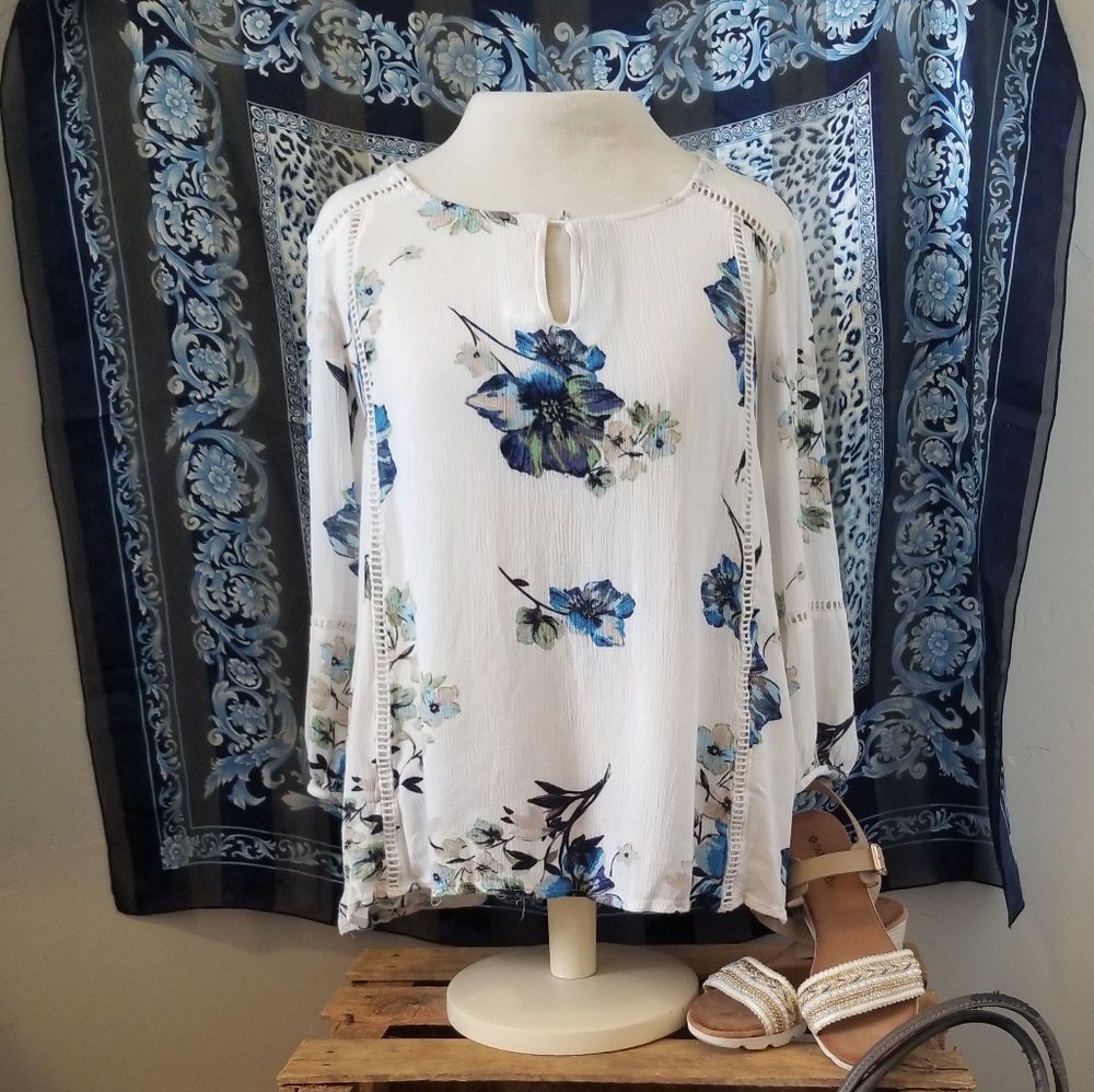 Blu Pepper floral boho chic top